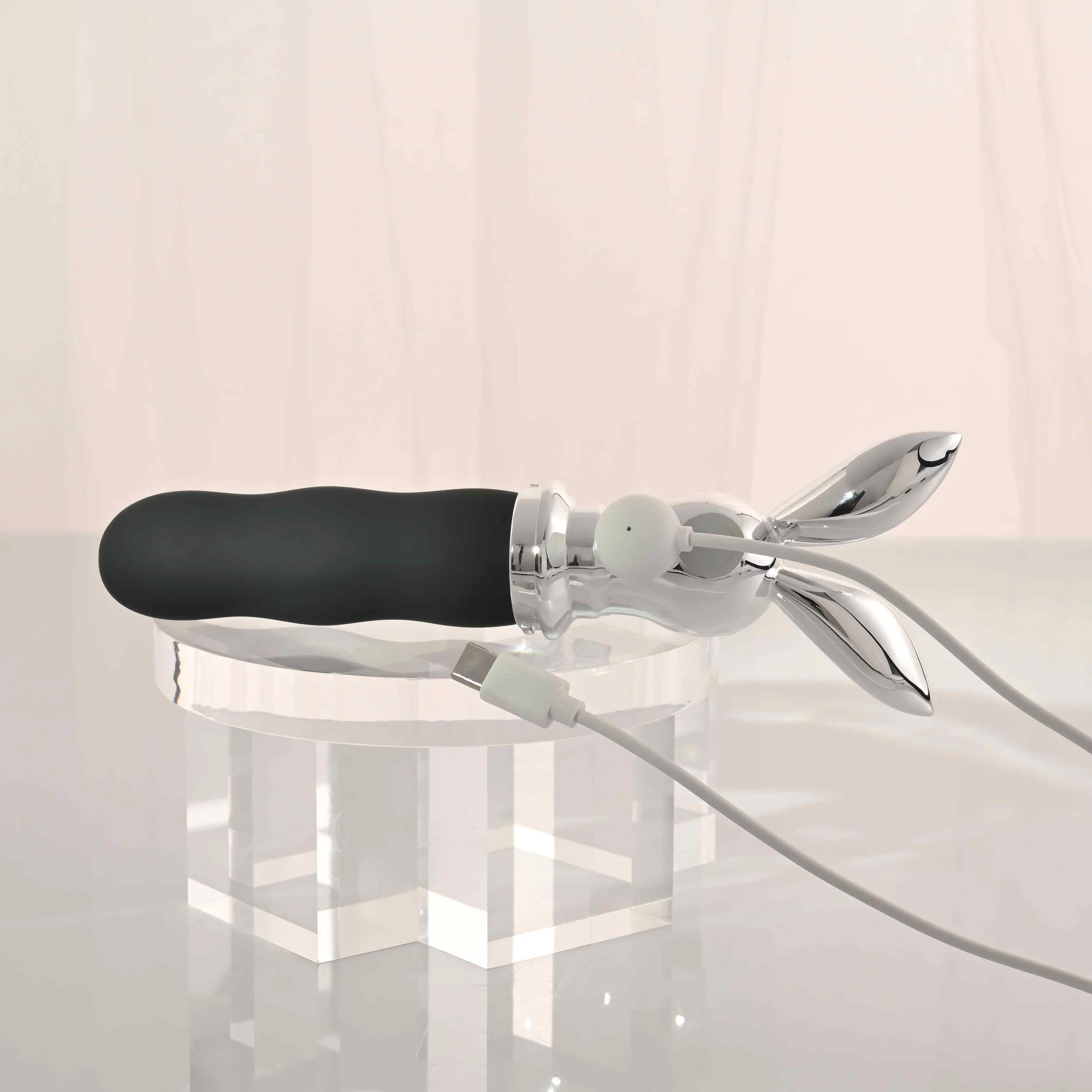 Bunny on the Go Travel Bullet Vibrator - Image 5