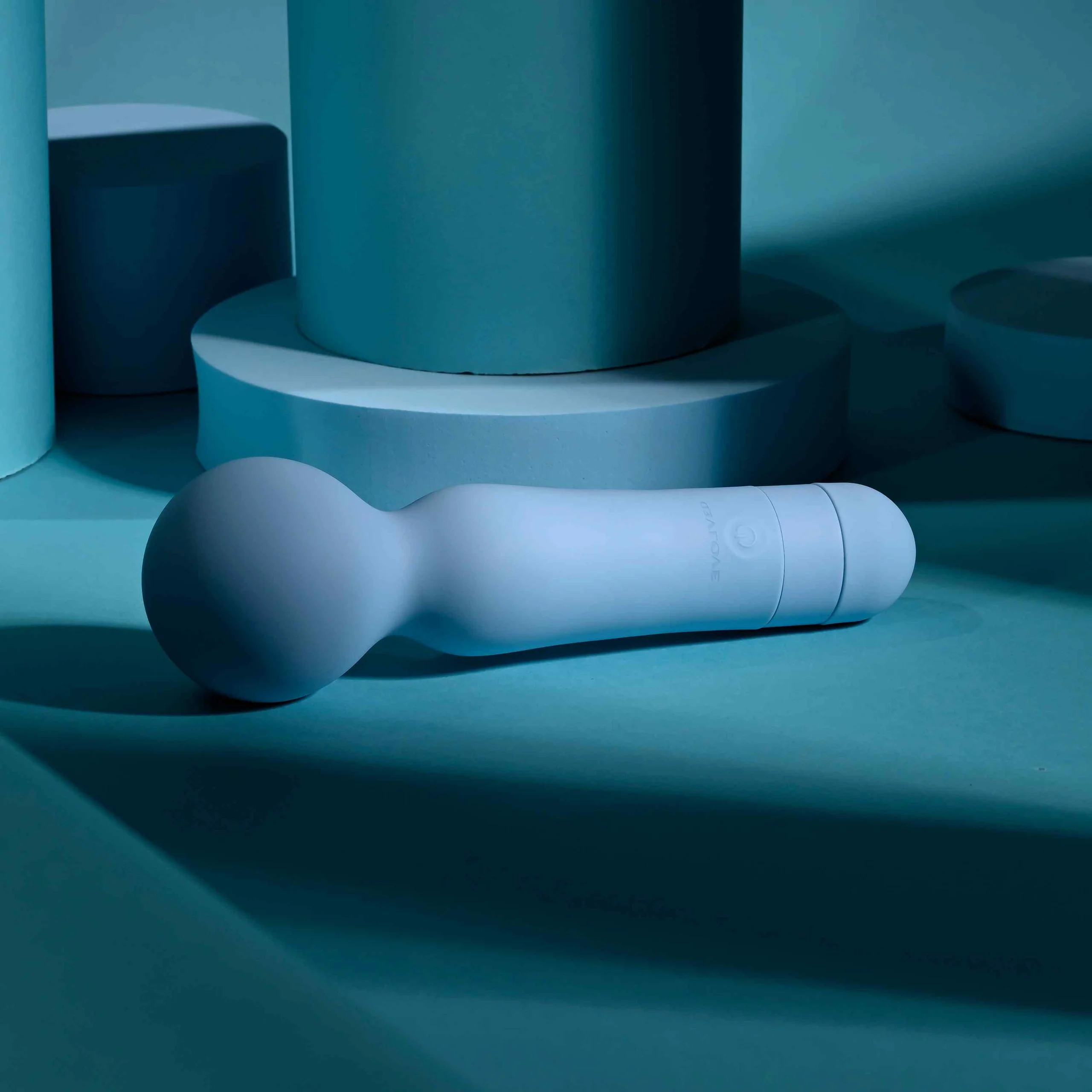 Evolved IRIS Wand Vibrator - Image 3