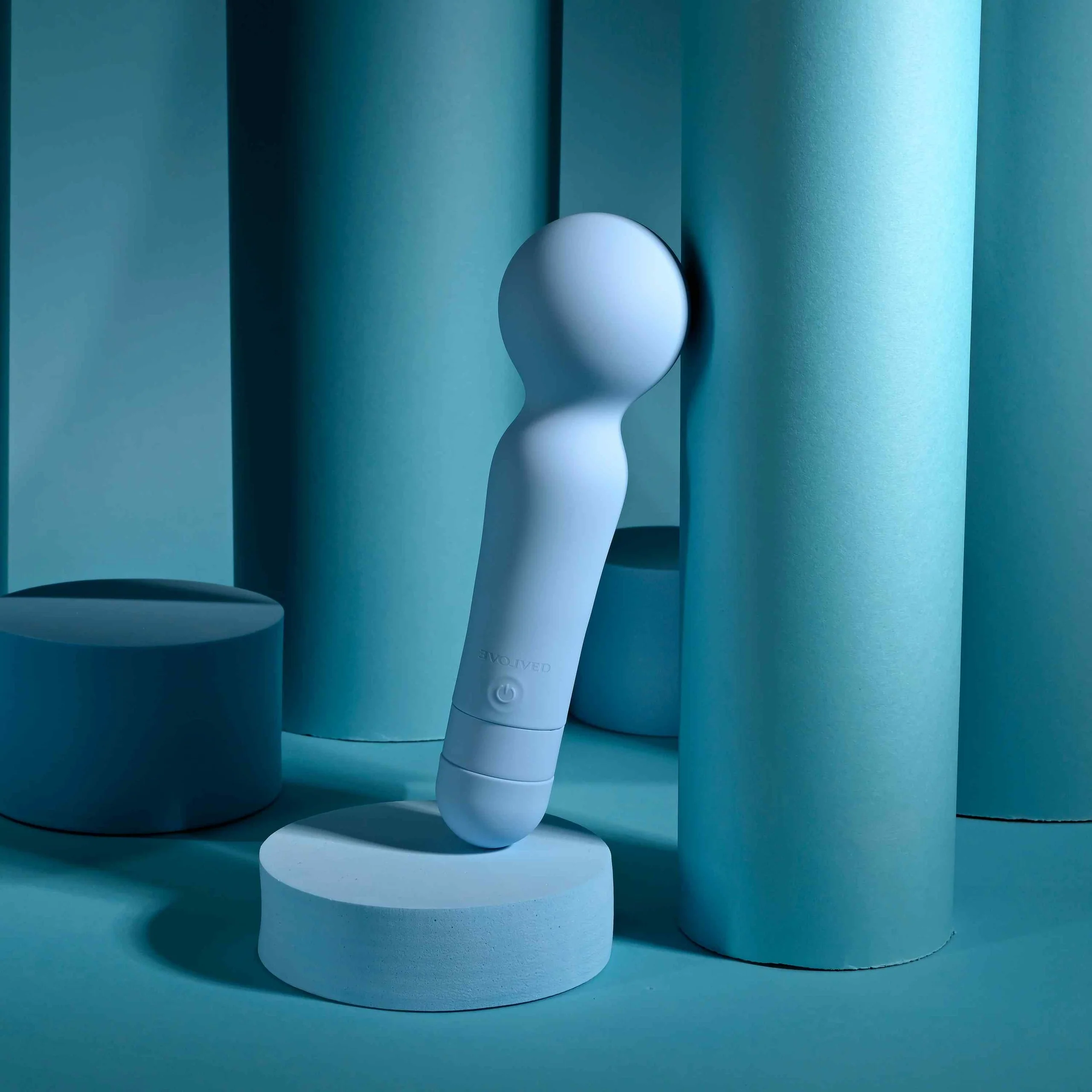 Evolved IRIS Wand Vibrator - Image 5