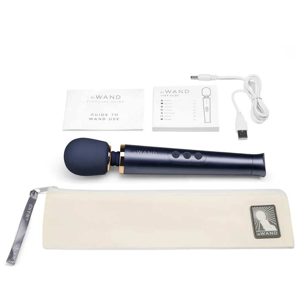 Le Wand Petite Rechargable Massager Navy - Image 4