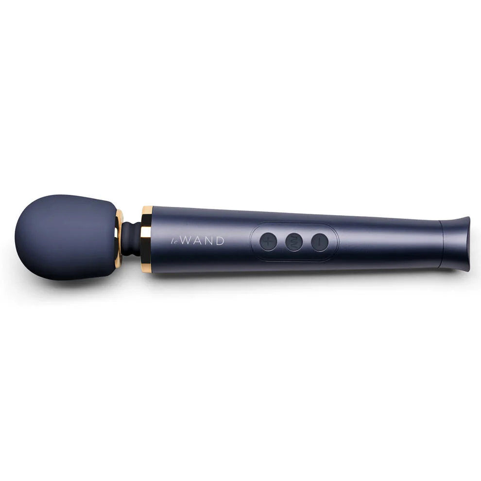 Le Wand Petite Rechargable Massager Navy - Image 5