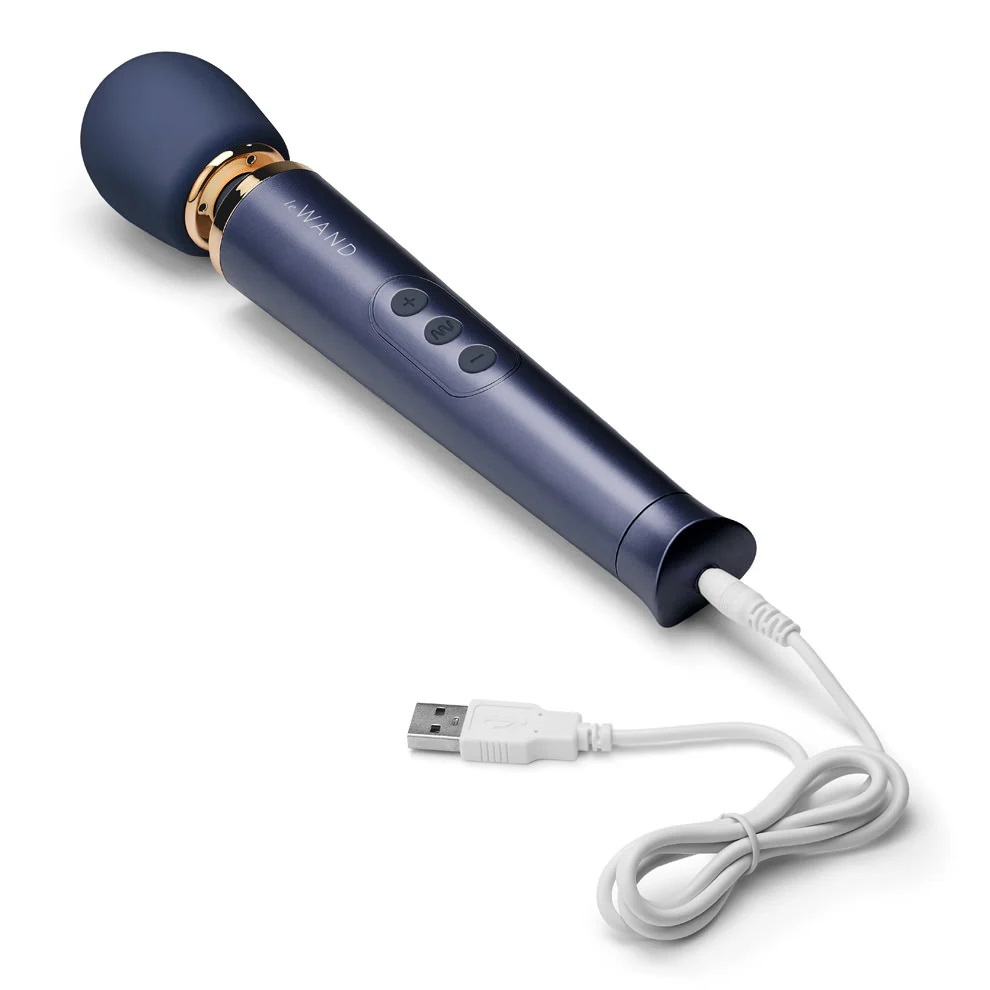 Le Wand Petite Rechargable Massager Navy - Image 6