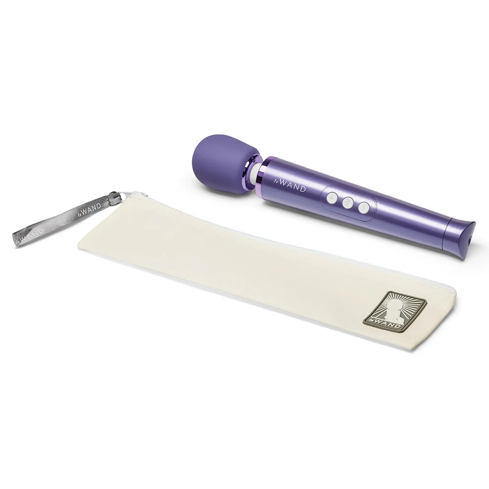 Le Wand Petite Rechargable Massager Violet - Image 5
