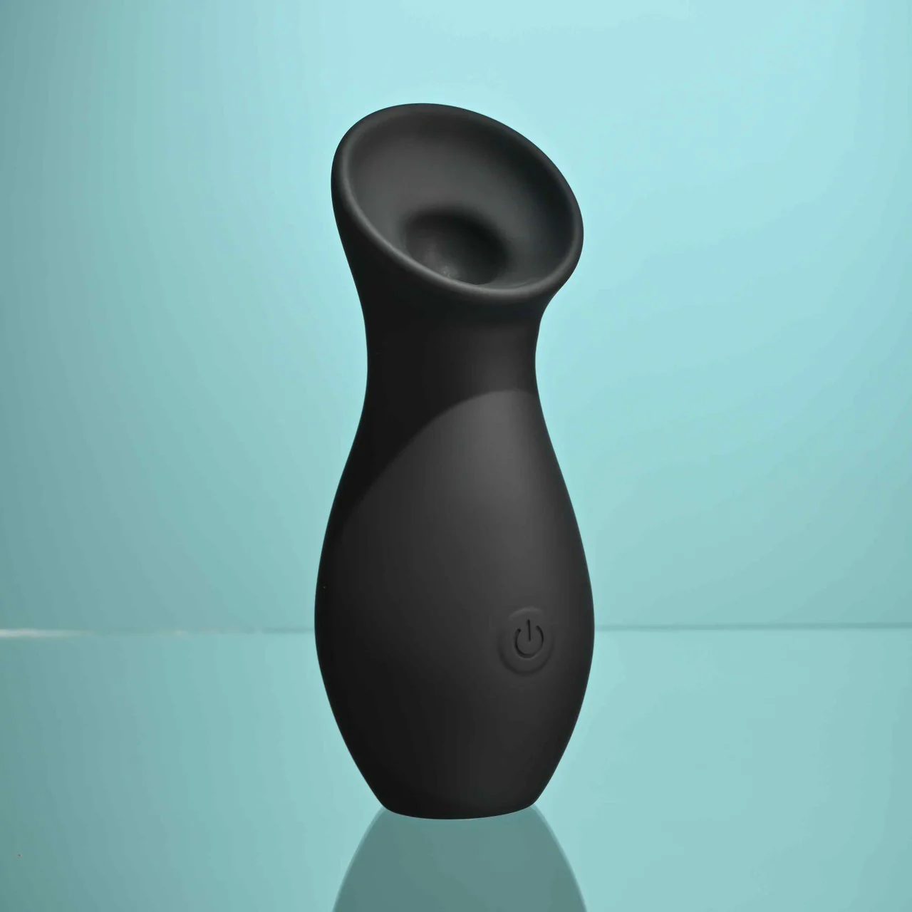 The Jet Set Clitoral Suction Toy - Image 3