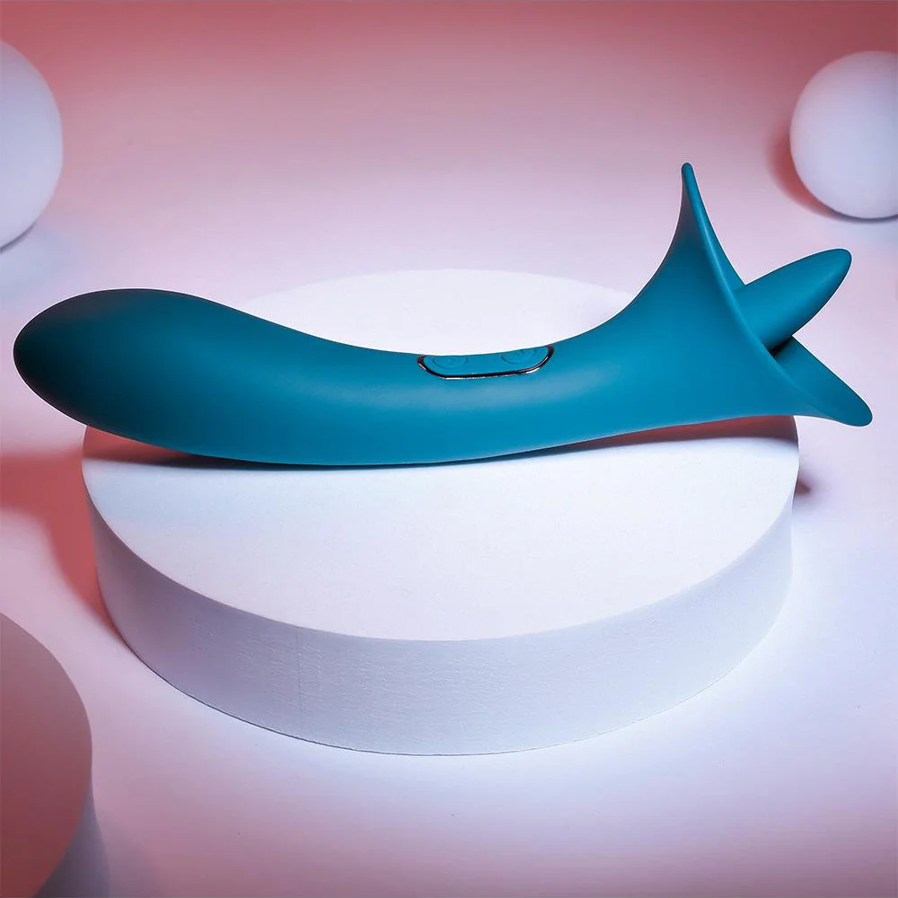 True Indulgence Tongue Vibrator - Image 9