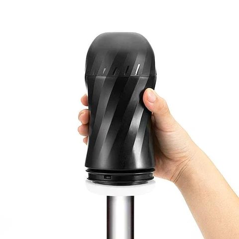 Tenga Air Tech Twist Tickle Red - Image 5