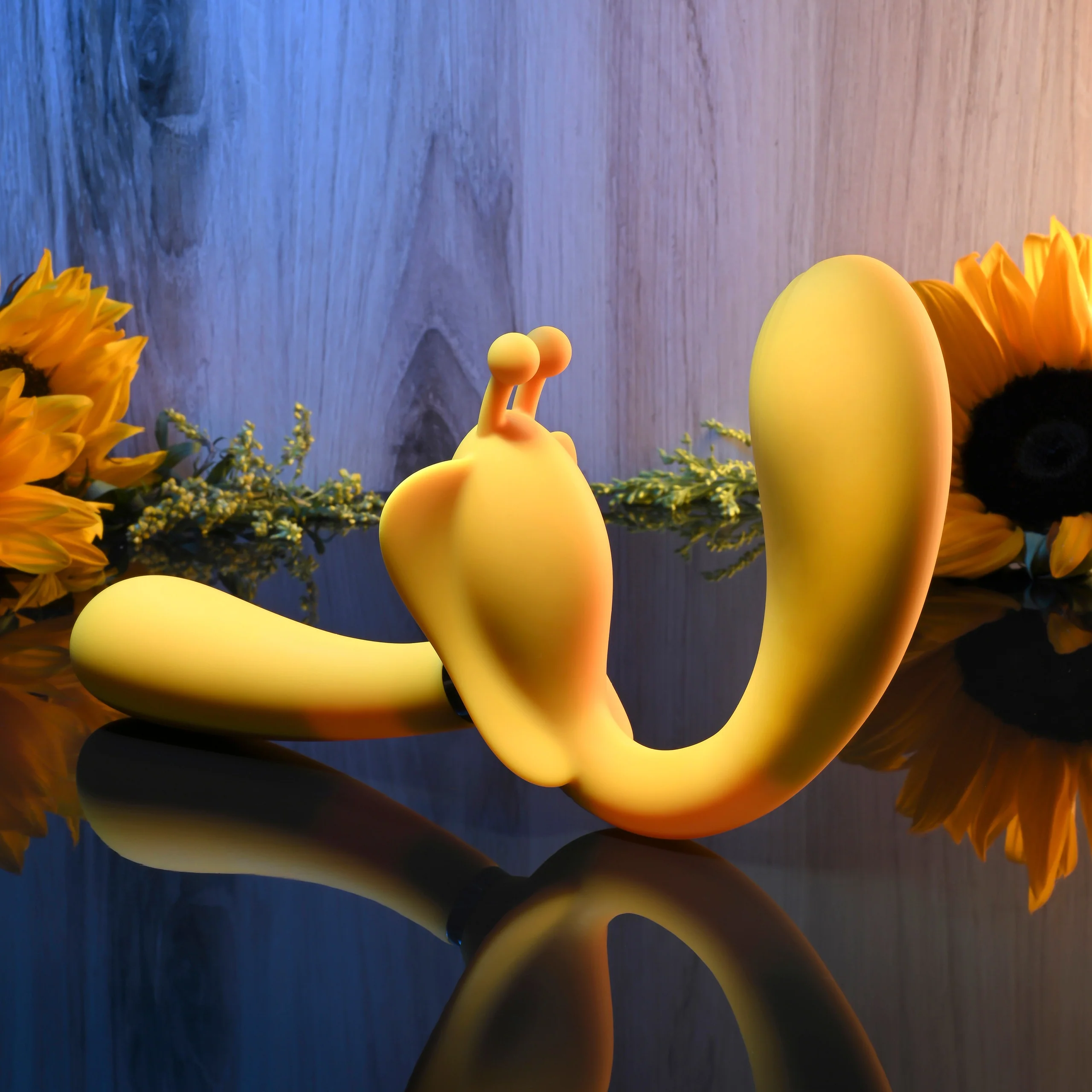 Evolved The Monarch Triple Shaft Strapless Strap-On Vibrator - Image 6